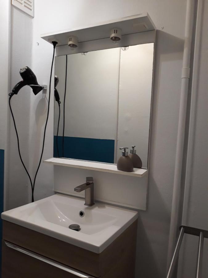 5 Minutes Des Arenes, Parking Gratuit, 6 Couchages Nîmes Buitenkant foto