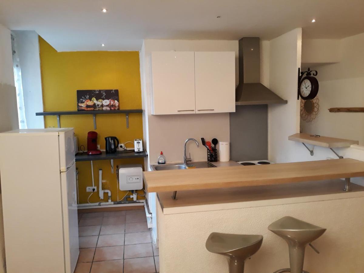 5 Minutes Des Arenes, Parking Gratuit, 6 Couchages Nîmes Buitenkant foto