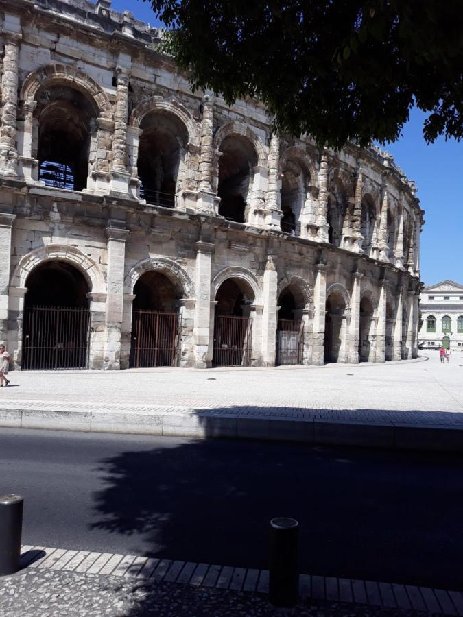 5 Minutes Des Arenes, Parking Gratuit, 6 Couchages Nîmes Buitenkant foto